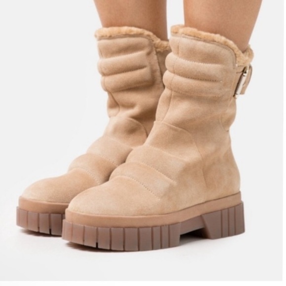 Free People Fable Faux Fur Chunky Boot Sand Suede Platform Combat - Picture 2 of 10